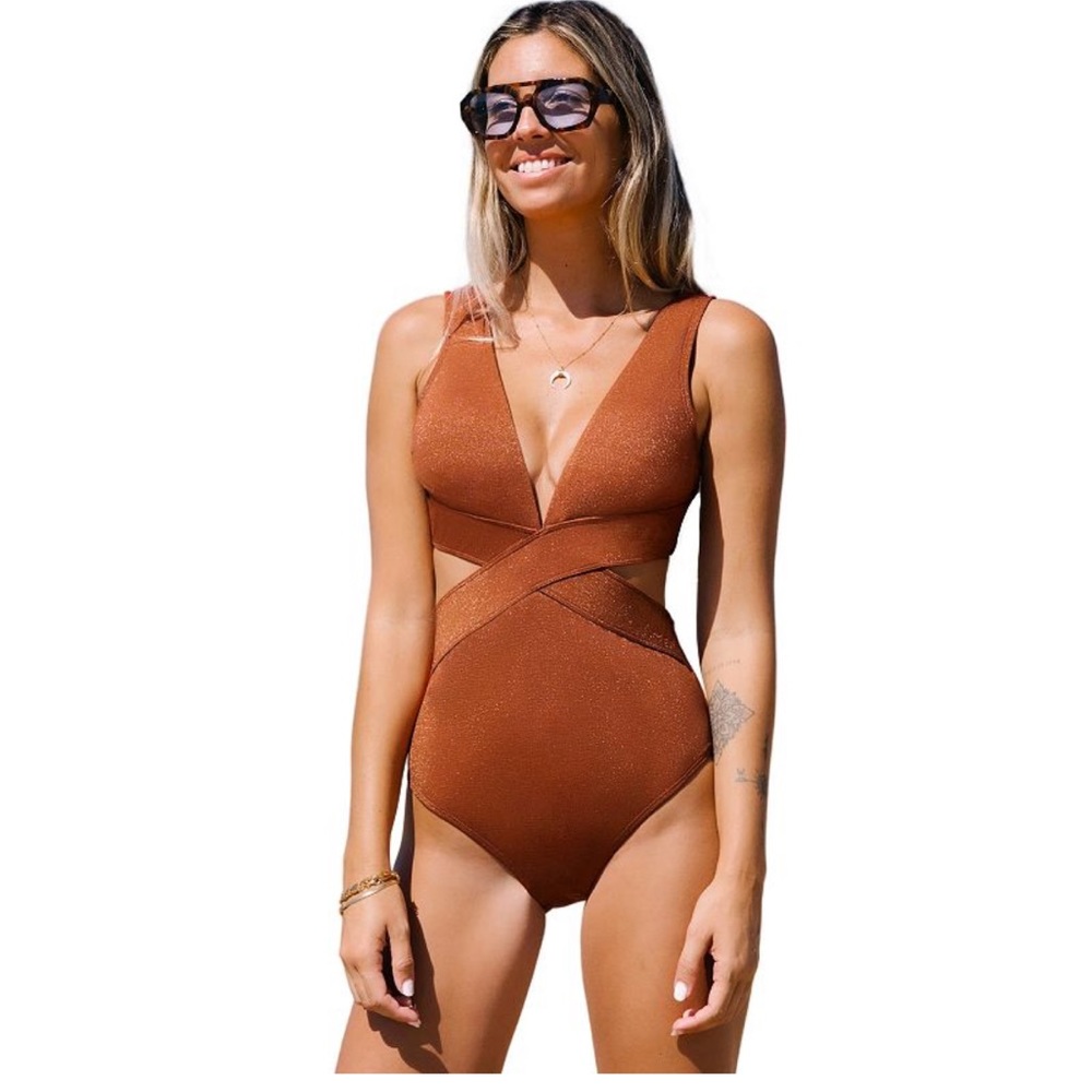 Cupshe Metallic Plunge Cutout Onepiece- NWT-size M